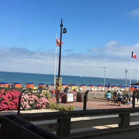 アパート Face Acces Direct