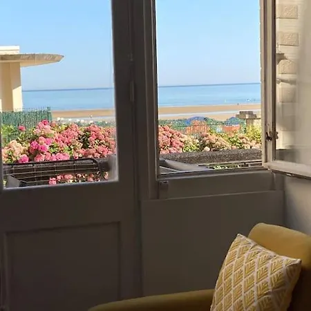 Face Acces Direct アパート ウルガット